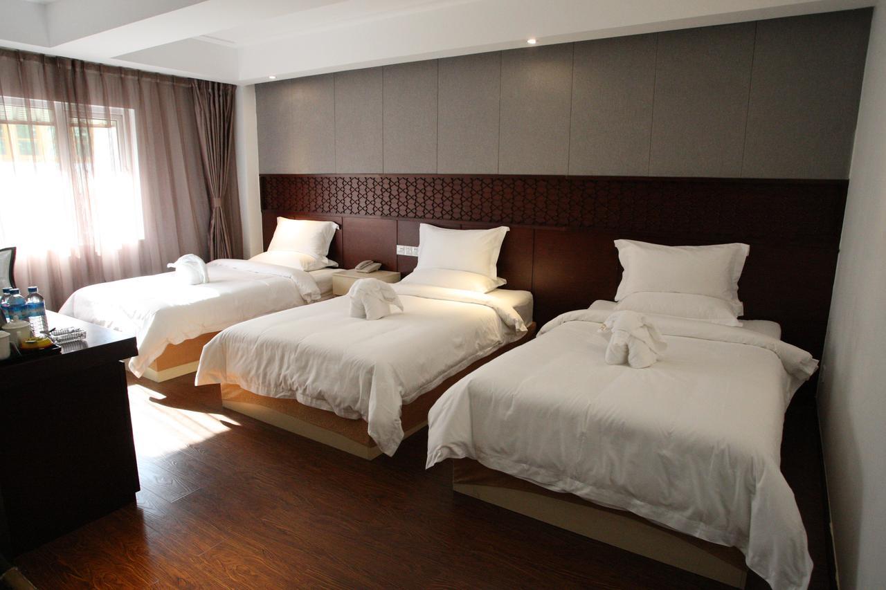 Royal Holiday Hotel Yangón Habitación foto